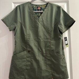 Dickies Scrubs Work Top, Army Green, Size Medium, NWT